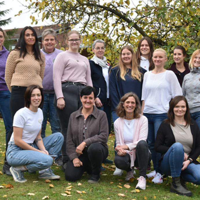 Therapie Team (vergrößerte Bildansicht wird geöffnet)